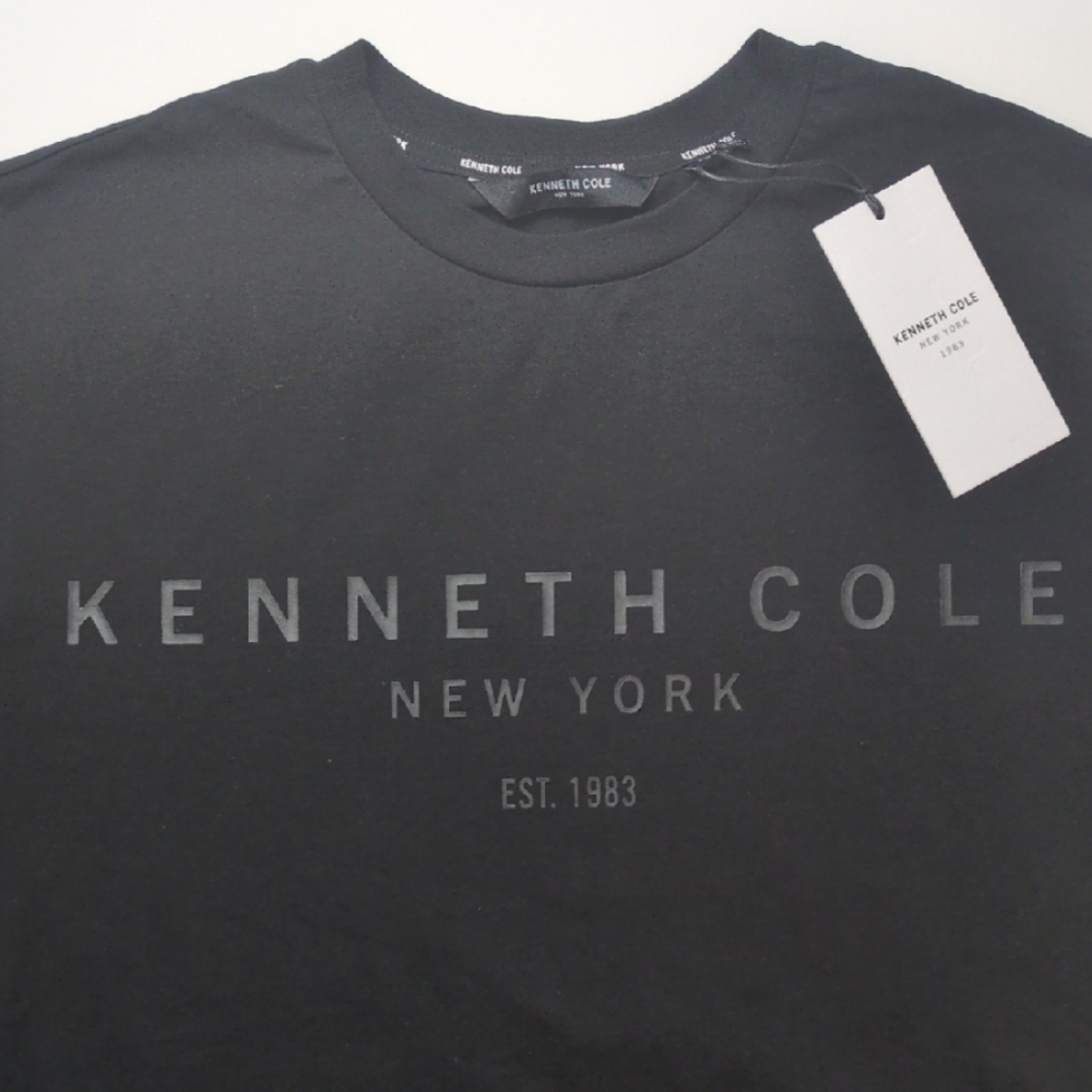 Kenneth Cole New York 1983 Logo Black On Black T-shirt Size Unisex XL NWT - Picture 13 of 16